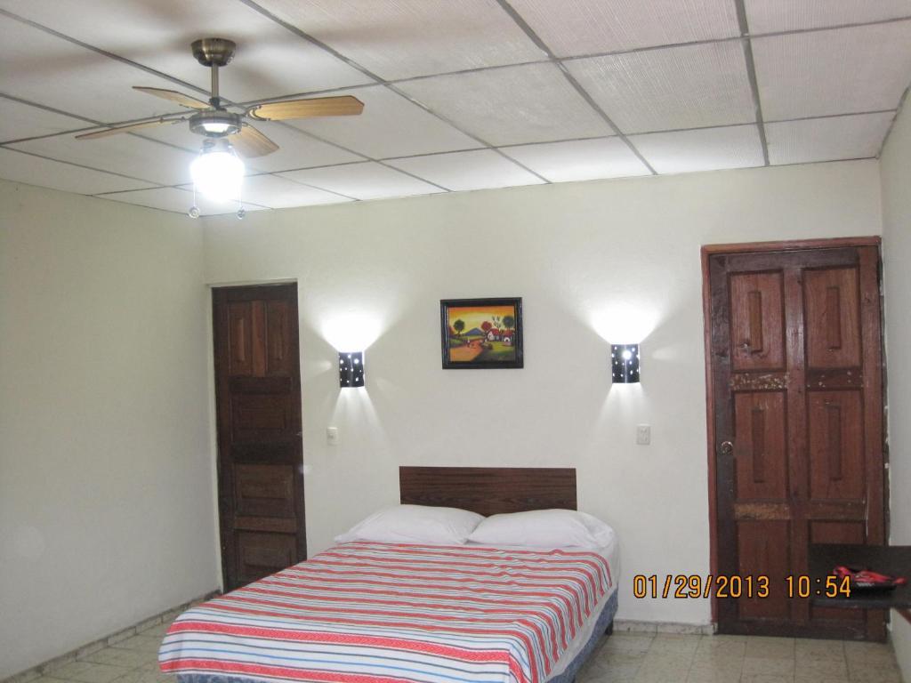 Dona Marta Bed & Breakfast 2*